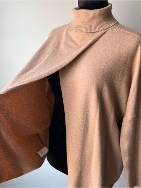 Women’s Camel Turtleneck Cape Sweater - M/L